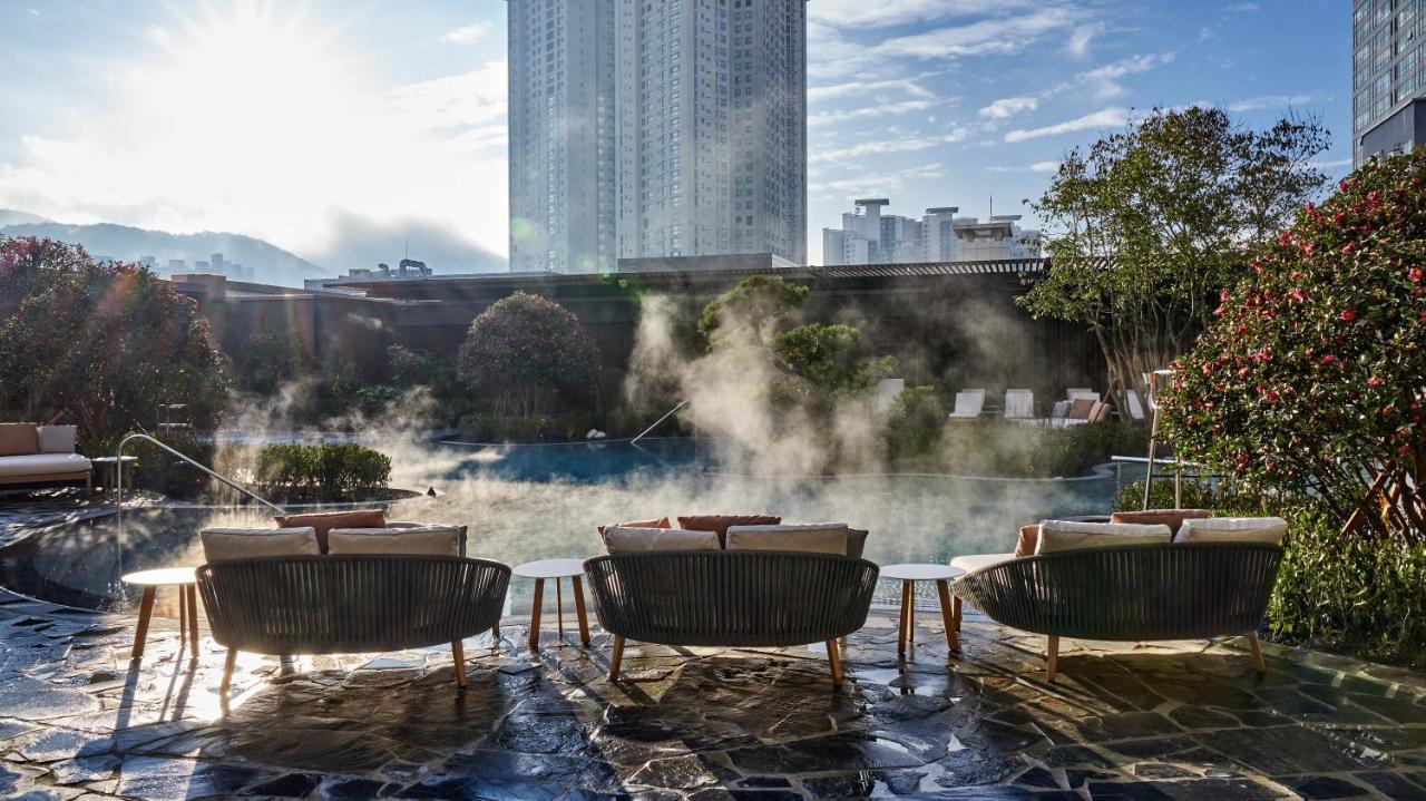 Lotte Hotel Busan Exteriör bild